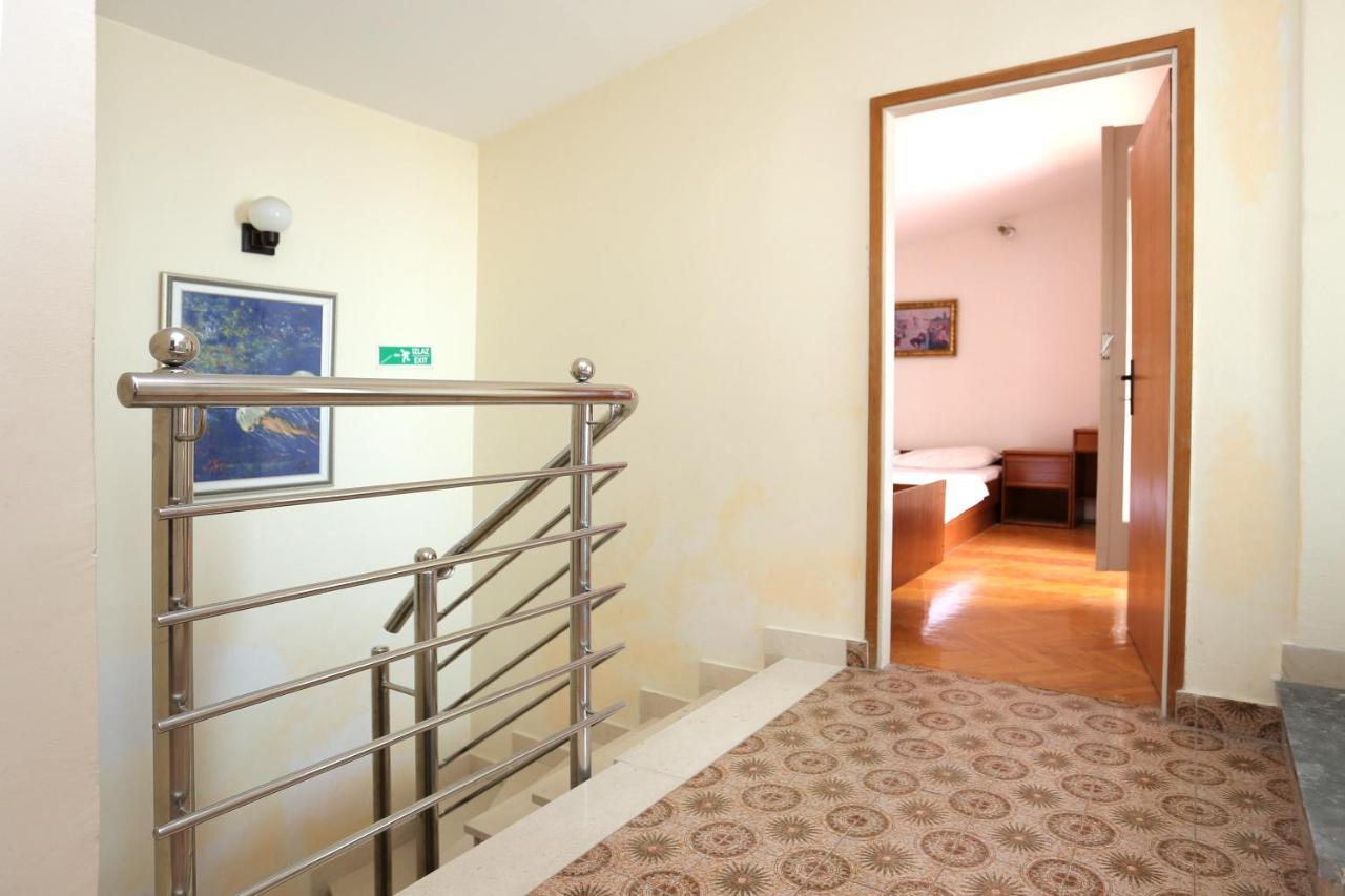 Apartments With A Parking Space Makarska - 9506 المظهر الخارجي الصورة
